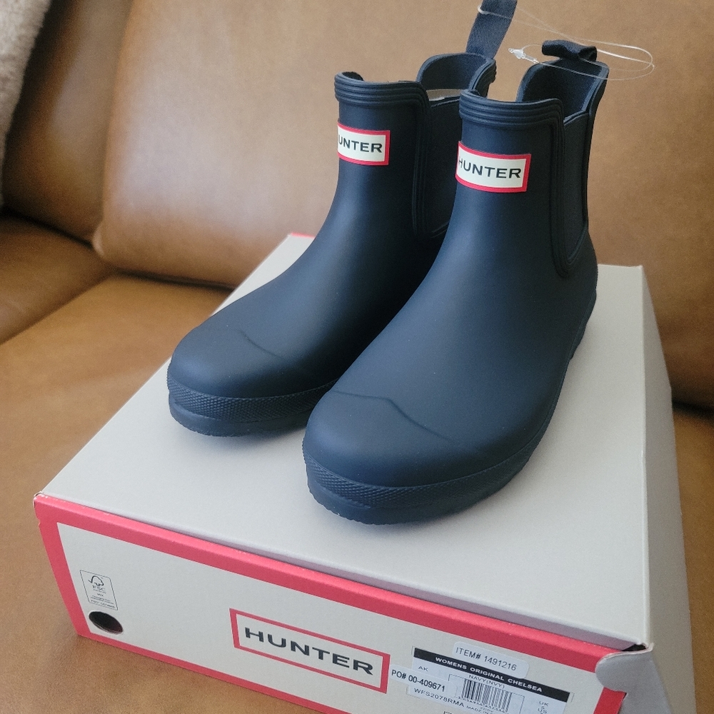 Hunter Black Chelsea Rain Boots